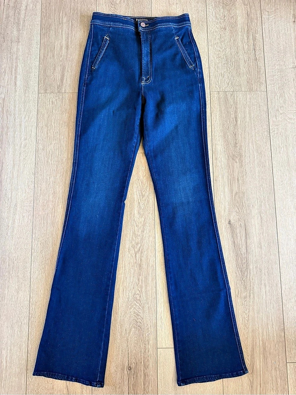 Mother - High Waist Smokin' Double Welt Heel in Off Limits